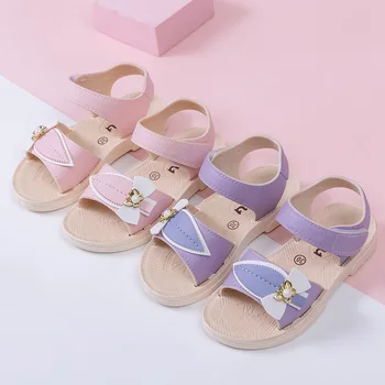 Детски сандали принцеса с лък за момичета; Новост 2023 г.; Лятна Нескользящая плажни обувки с мека подметка за момиченца; Удобни обувки с отворени пръсти розов цвят